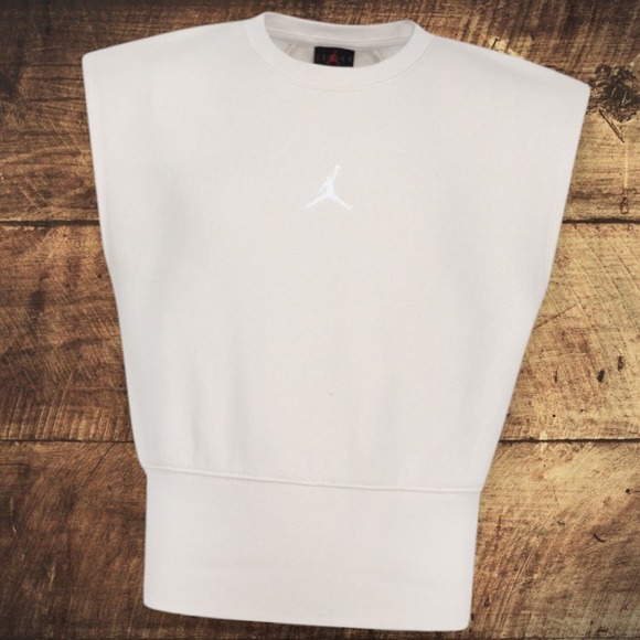 Jordan Other - Jordan Nike Girls MJ Brooklyn Fleece Vest NWT - Size S - Legend Lt‎ Brown